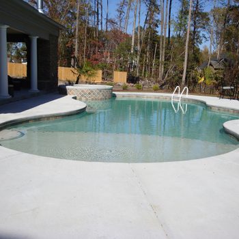 Freeform pool installation