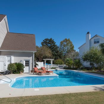 L shape freeform pools